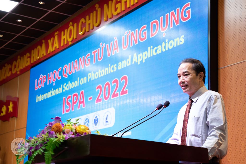 Lớp học về Quang tử và Ứng dụng 2022 cho các nhà khoa học trẻ, học viên sau đại học và sinh viên các trường đại học